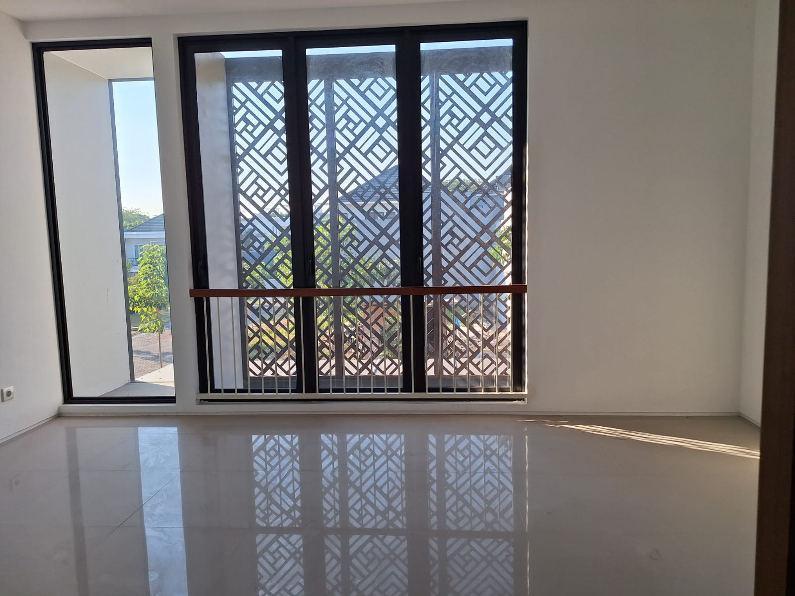 Dijual Rumah Minimalis Siap Huni di Surabaya Barat Citraland