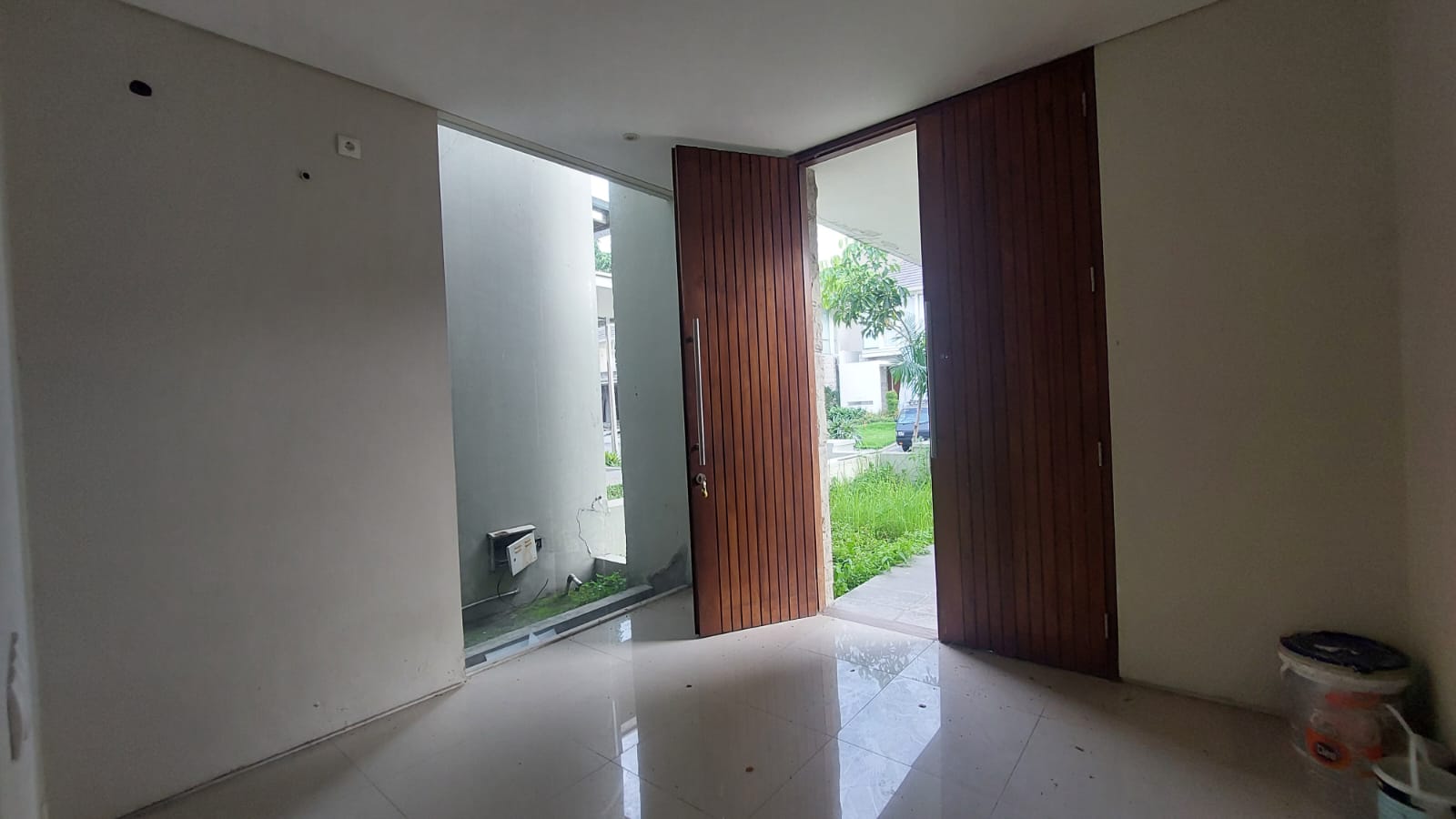 Dijual Rumah Strategis di Eastwood Citraland Surabaya Barat
