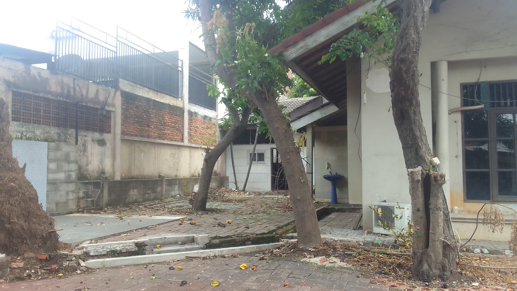 Rumah Di Tebet Utara Raya Cocok Dijadikan Resto Dan Kulineran 5 Menit Jalan Kaki Ke Jl. Abdullah Syafei