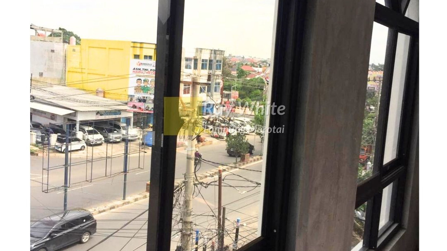 Ruko 2 pintu 3 lantai plus rooftop posisi hook Jln. Pangeran Antasari Tanjung Karang Timur