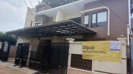 Rumah baru  2 lantai  Siap Huni di dalam cluster Palm Resisdence jalan Kranggan Permai Jatiwarna Bekasi