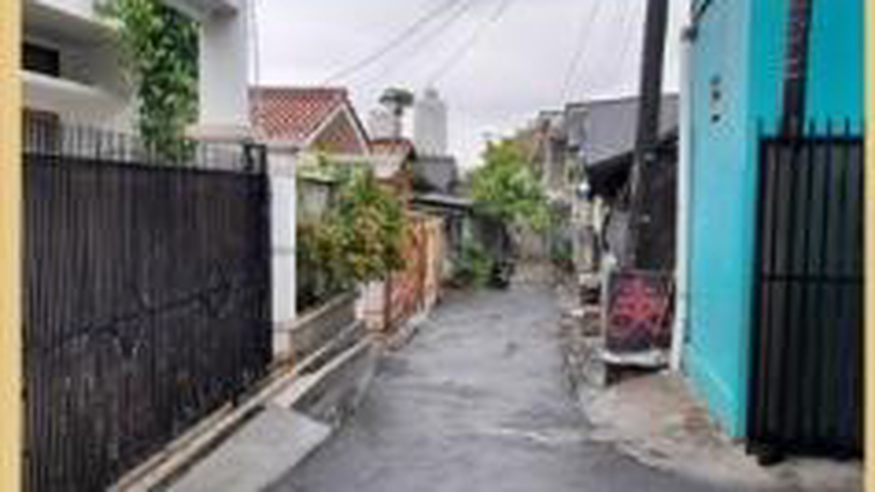 Rumah dua lantai Jln. H. Daud Sukabumi Selatan Kebon Jeruk Jakarta Barat