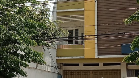 Dijual Ruko Area Komersial di Kapas Krampung Surabaya