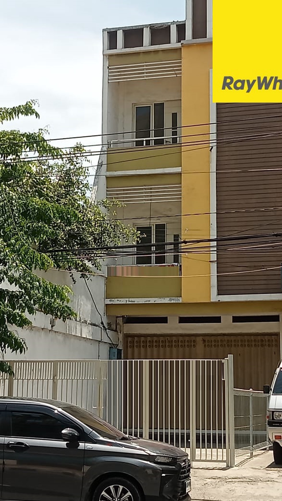 Disewakan Ruko Area Komersial di Kapas Krampung Surabaya