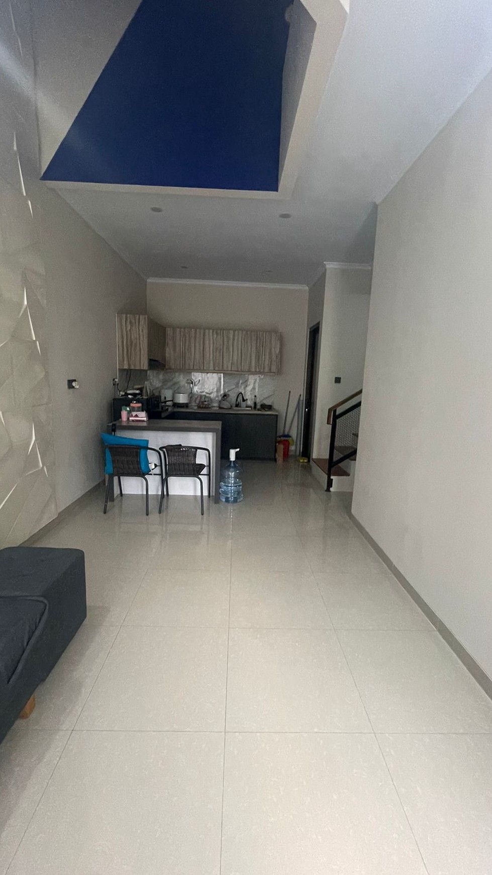 Rumah Minimalis Cocok Untuk Millenials di Cinere 2 Lantai