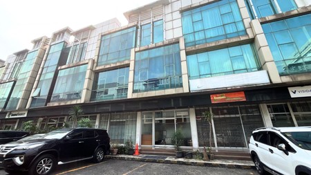 Ruko 3 Lantai dengan Basement & Rooftop di Fatmawati - Lokasi Super Strategis