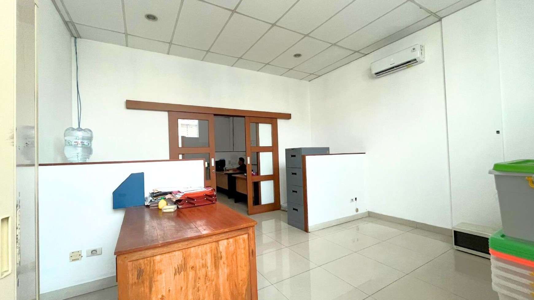 Ruko 3 Lantai dengan Basement & Rooftop di Fatmawati - Lokasi Super Strategis