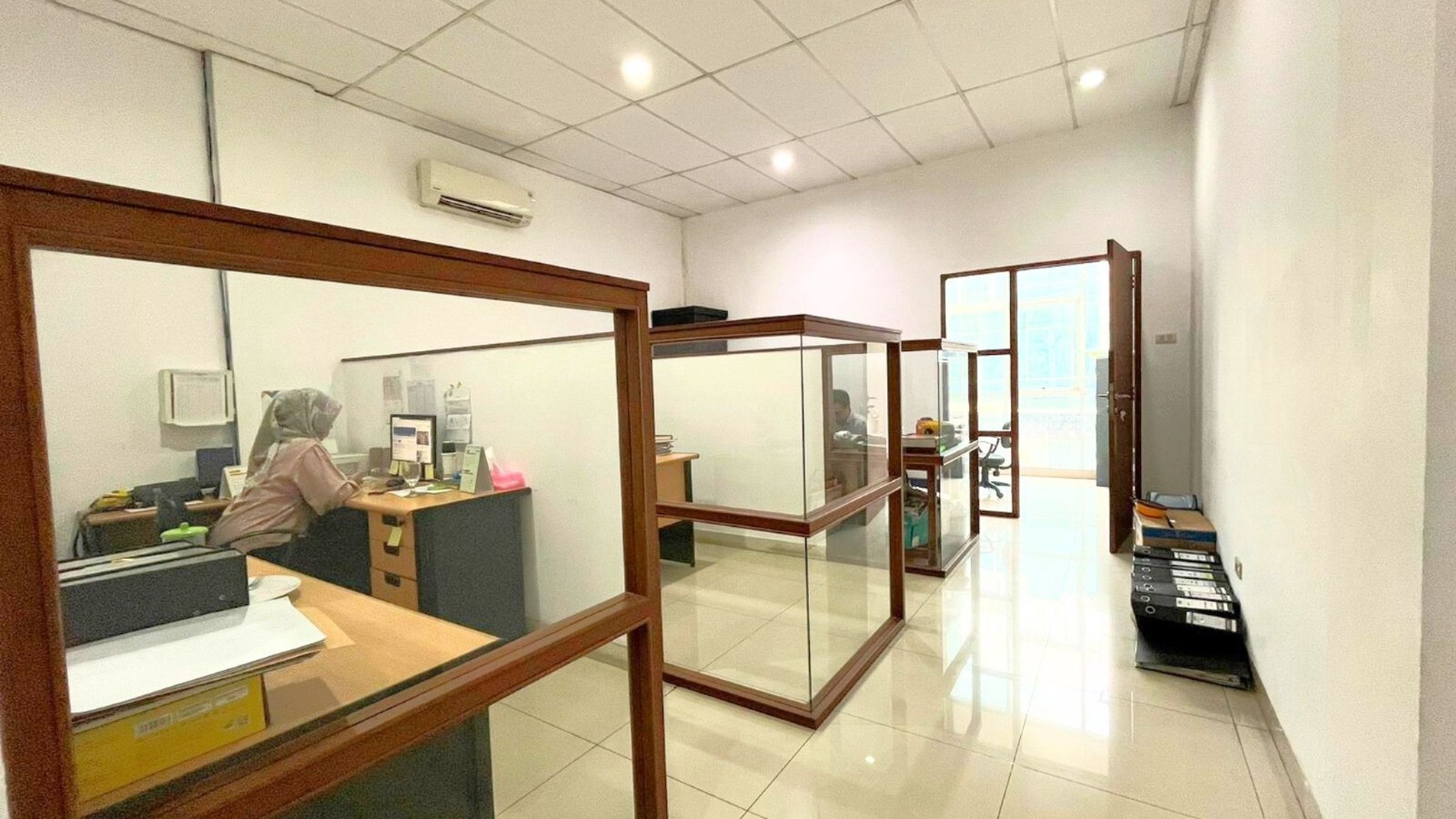 Ruko 3 Lantai dengan Basement & Rooftop di Fatmawati - Lokasi Super Strategis