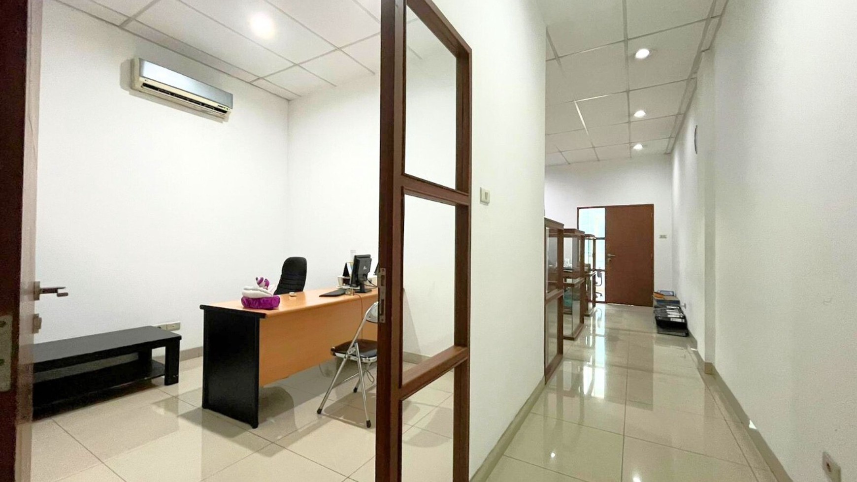 Ruko 3 Lantai dengan Basement & Rooftop di Fatmawati - Lokasi Super Strategis