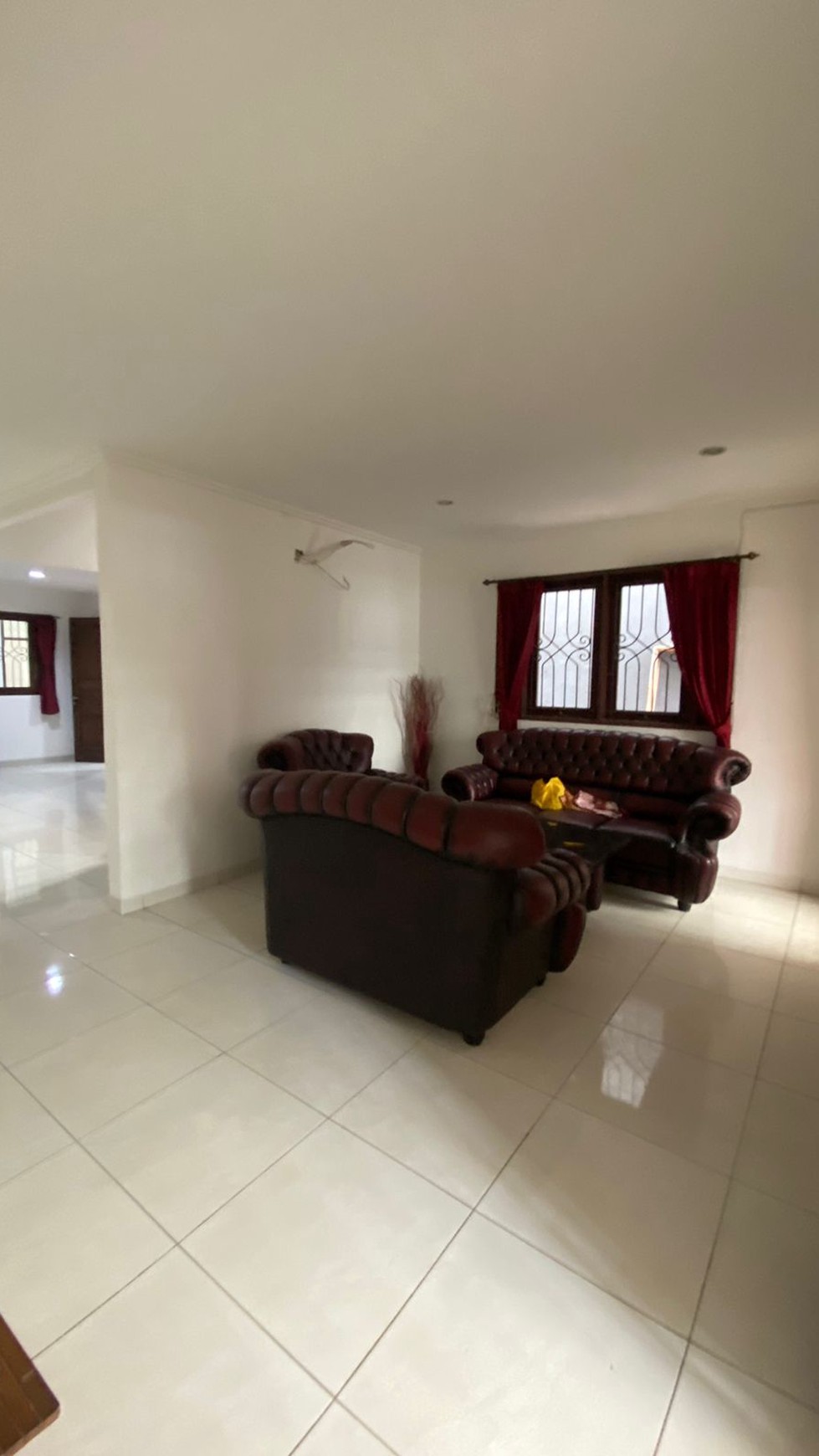 Rumah Minimalis di Cilandak 2,5 Lantai Dekat ke Ragunan