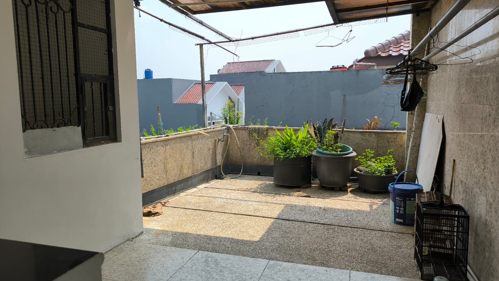 Rumah Minimalis di Cilandak 2,5 Lantai Dekat ke Ragunan