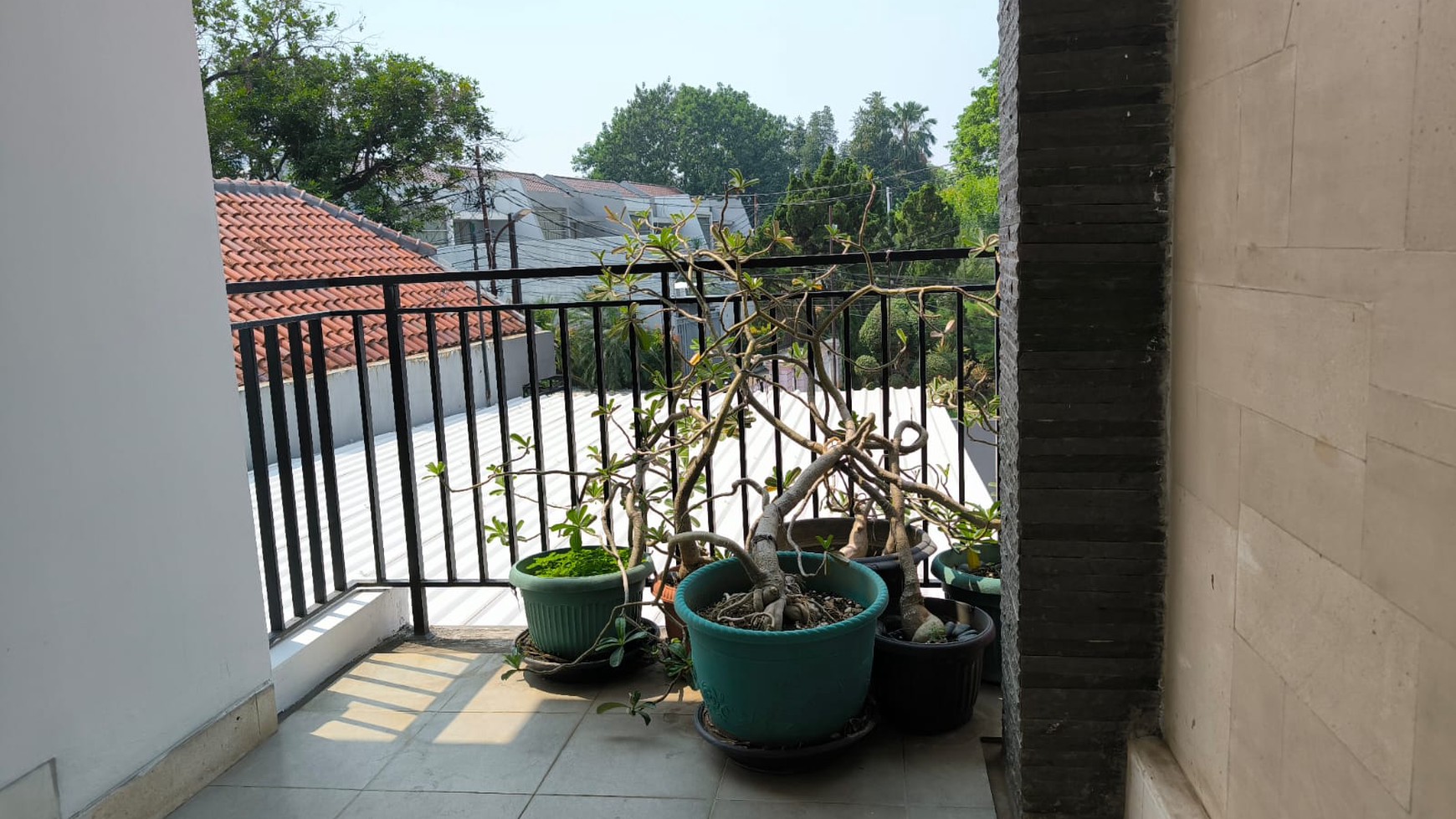 Rumah Minimalis di Cilandak 2,5 Lantai Dekat ke Ragunan