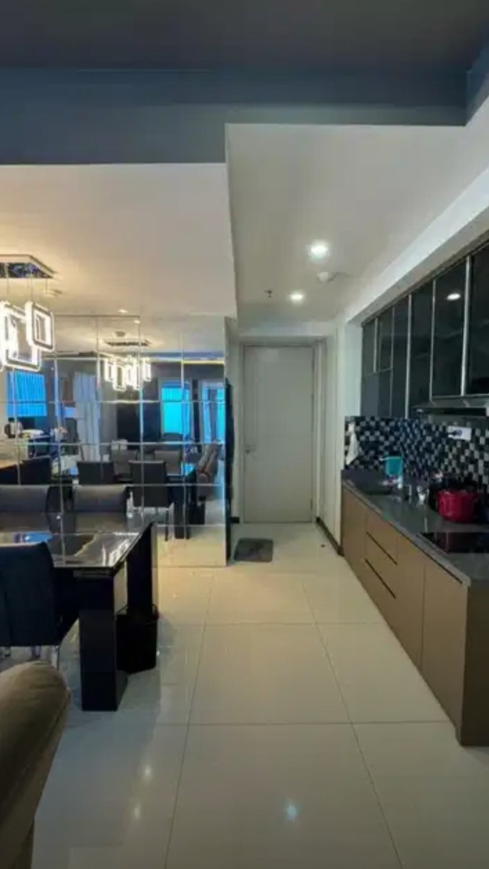 MURAH Dijual Apartemen La Riz Mansion 3 BEDROOM Pakuwon Mall FULL FURNISHED - SPESIAL PRIVATE Lift - CORNER unit DOUBLE View