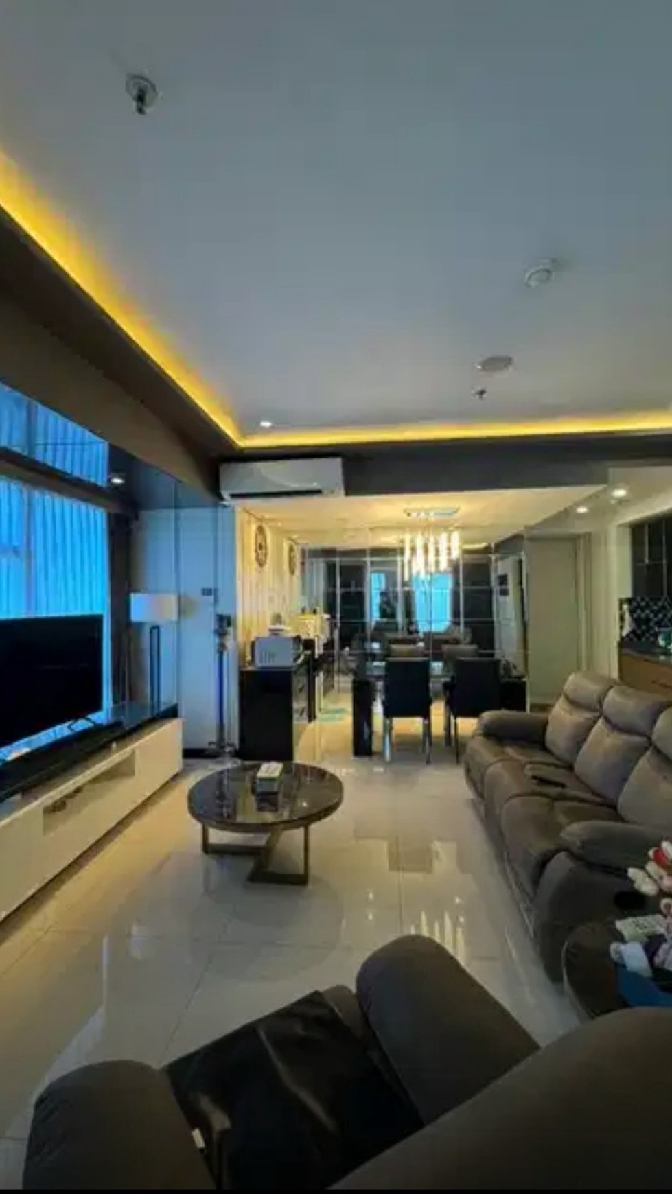 MURAH Dijual Apartemen La Riz Mansion 3 BEDROOM Pakuwon Mall FULL FURNISHED - SPESIAL PRIVATE Lift - CORNER unit DOUBLE View