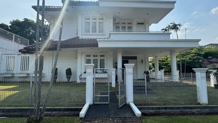 Lebak bulus villa cinere mas luas 500 posisi hoek rumah rapih halaman luas