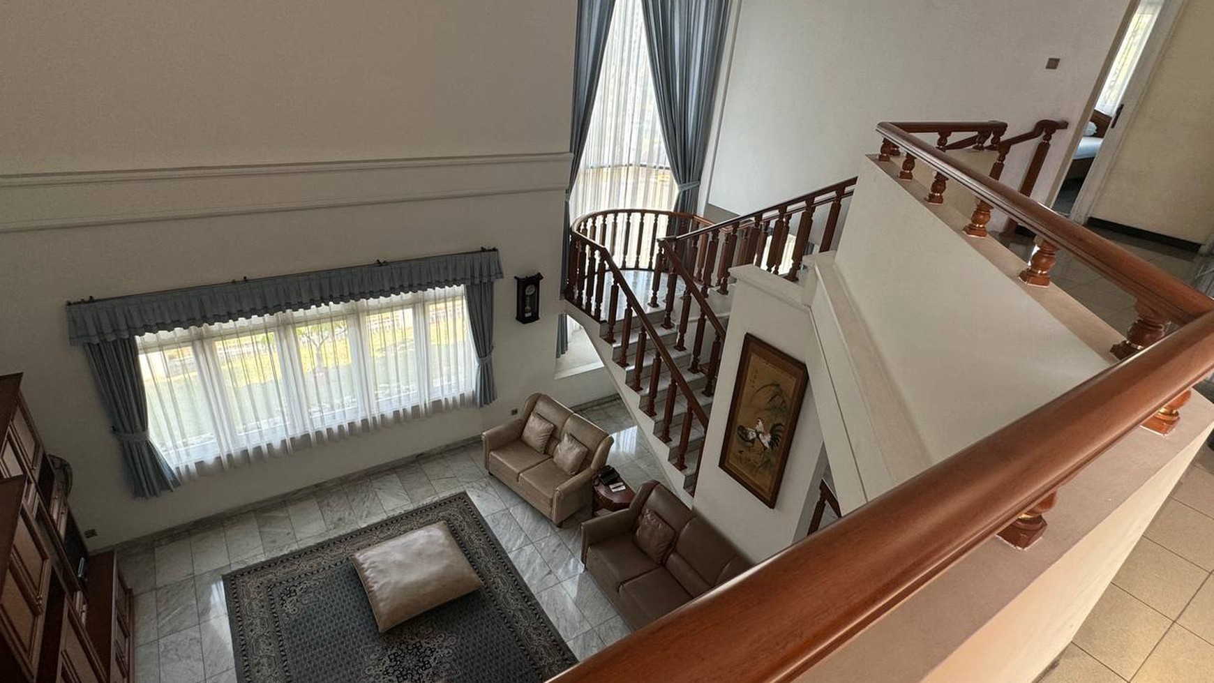 Lebak bulus villa cinere mas luas 500 posisi hoek rumah rapih halaman luas