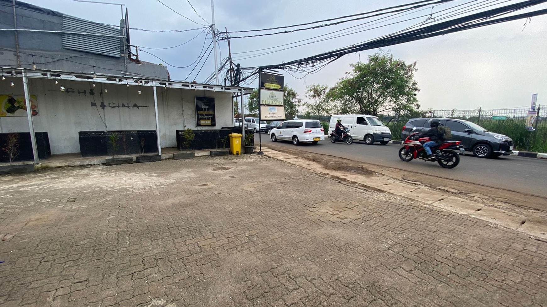 Cirendeu pondok cabe raya gedung 3 lantai luas 600