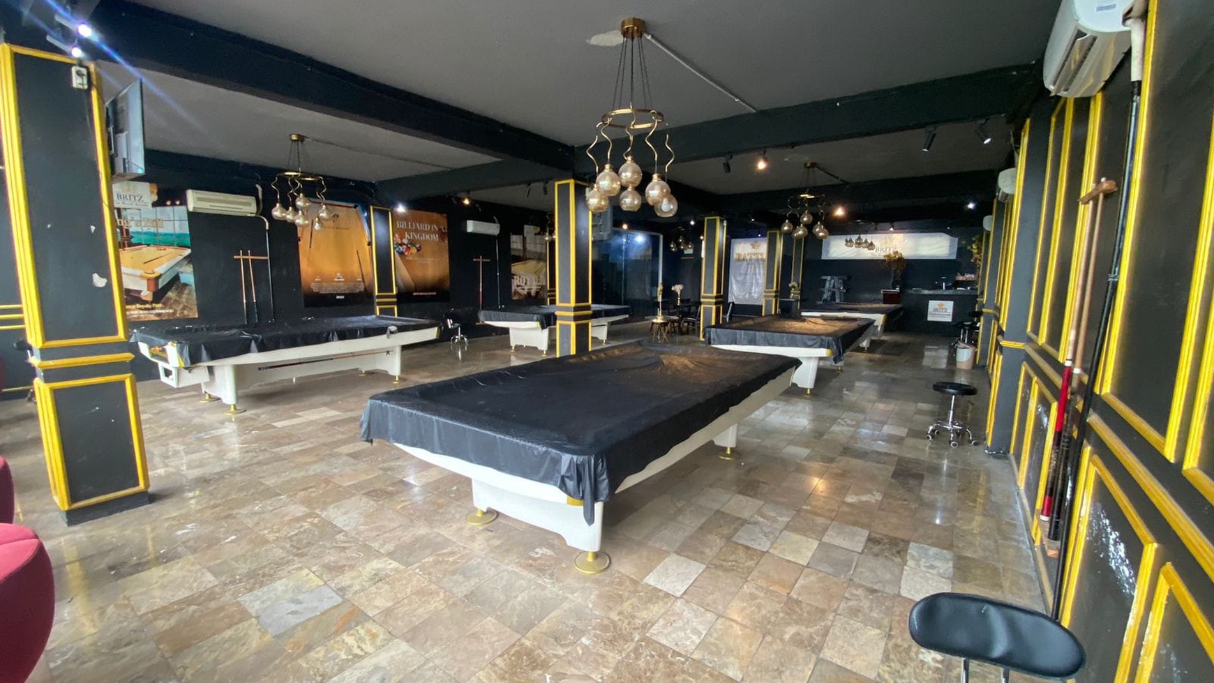 Cirendeu pondok cabe raya gedung 3 lantai luas 600