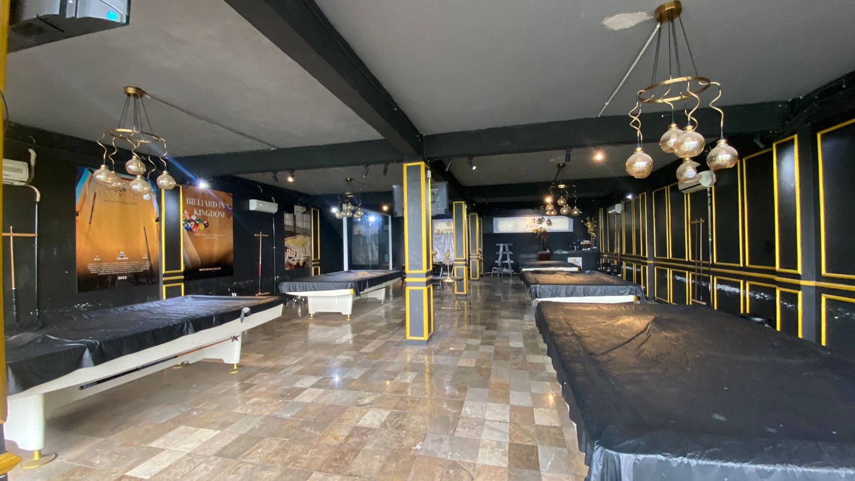 Cirendeu pondok cabe raya gedung 3 lantai luas 600