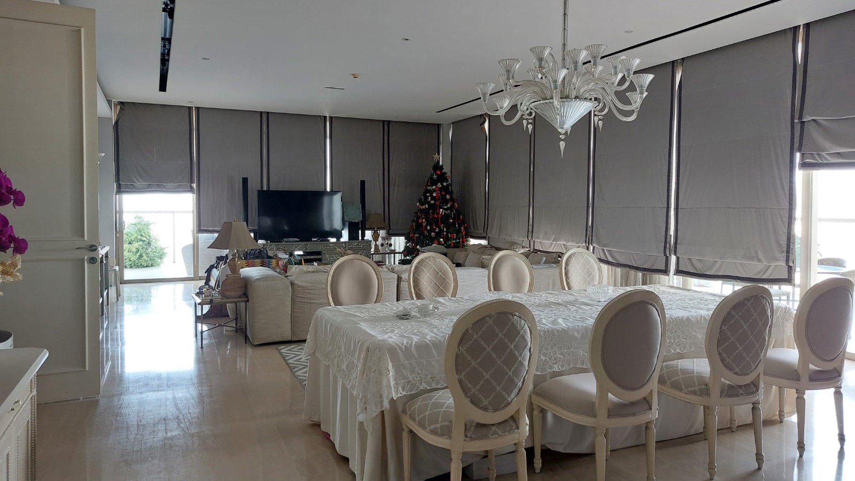 FOR SALE THE RESIDENCE AT DHARMAWANGSA TOWER 2 LUXURIOUS APARTMENT, PREMIUM LOCATION BEST VIEW SCBD