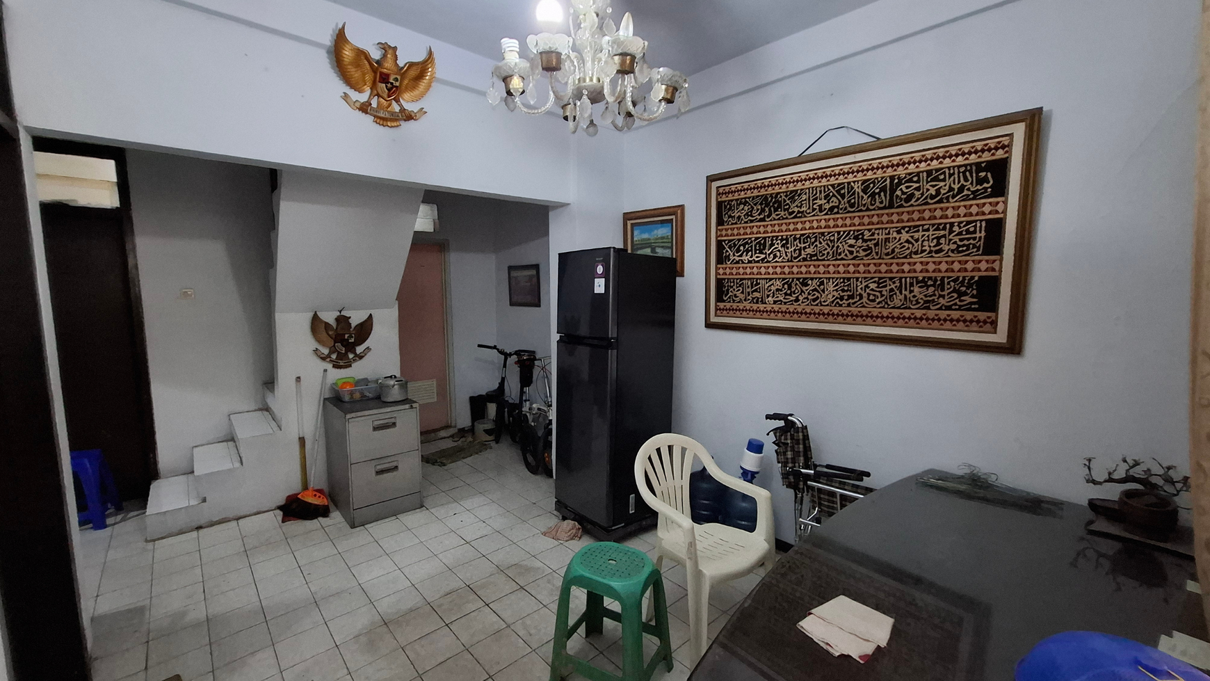 Rumah 2 Lantai Cocok Untuk Usaha Kost-kost an Di Jalan Tebet Barat 