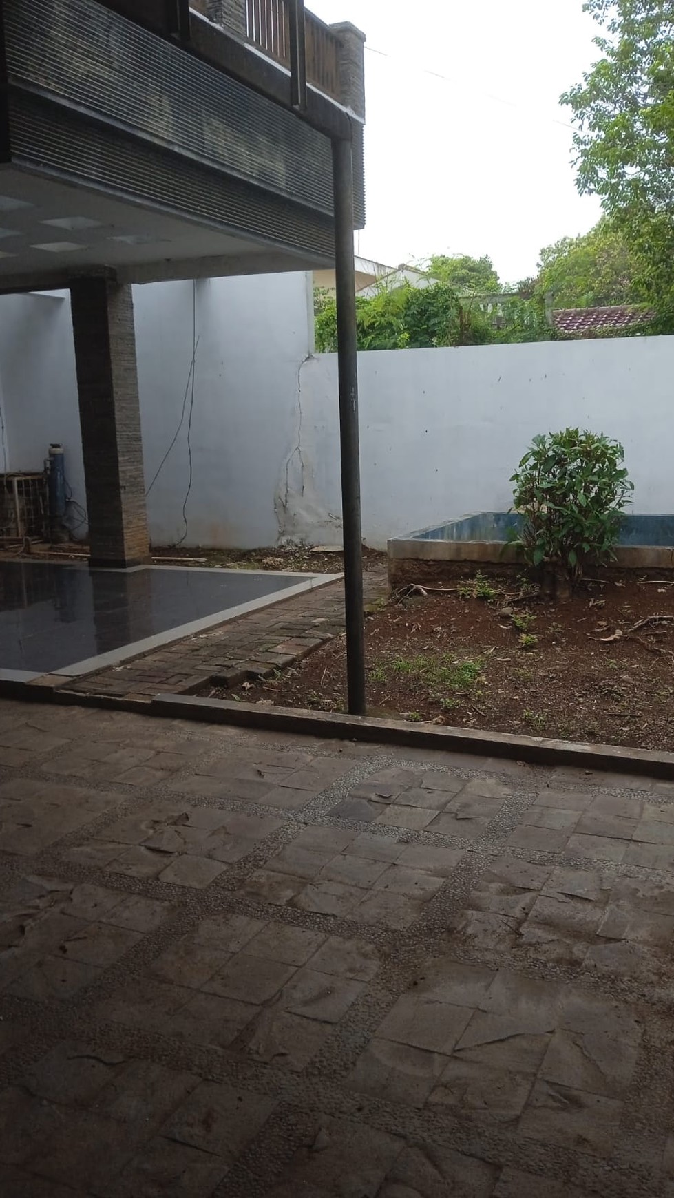 Rumah Hitung Tanah Area Cipete