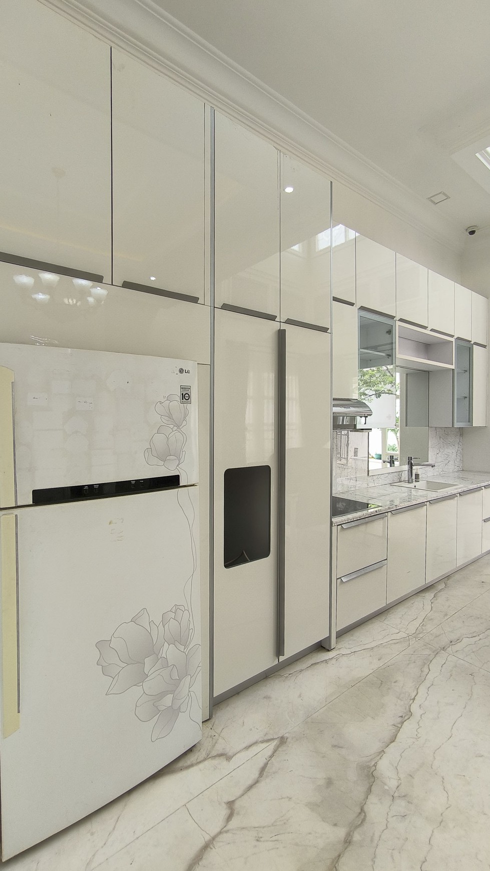 Rumah Mewah Bagus, Nyaman, dan Siap Huni di Pondok Indah, Jakarta Selatan 