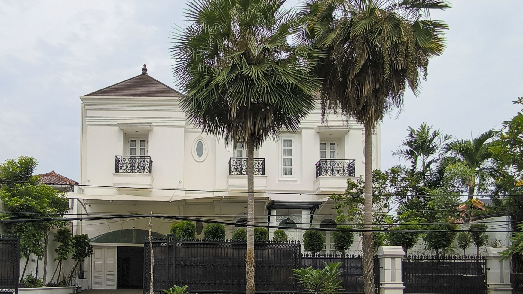Rumah Mewah Bagus, Nyaman, dan Siap Huni di Pondok Indah, Jakarta Selatan 