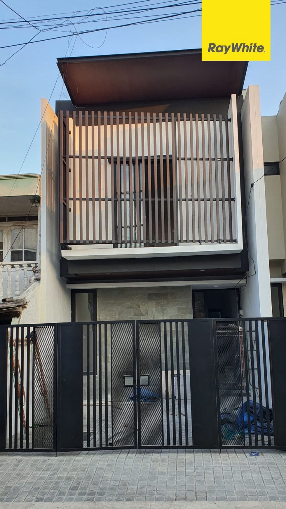 Dijual Rumah 2 lantai di Baruk Utara Rungkut Surabaya