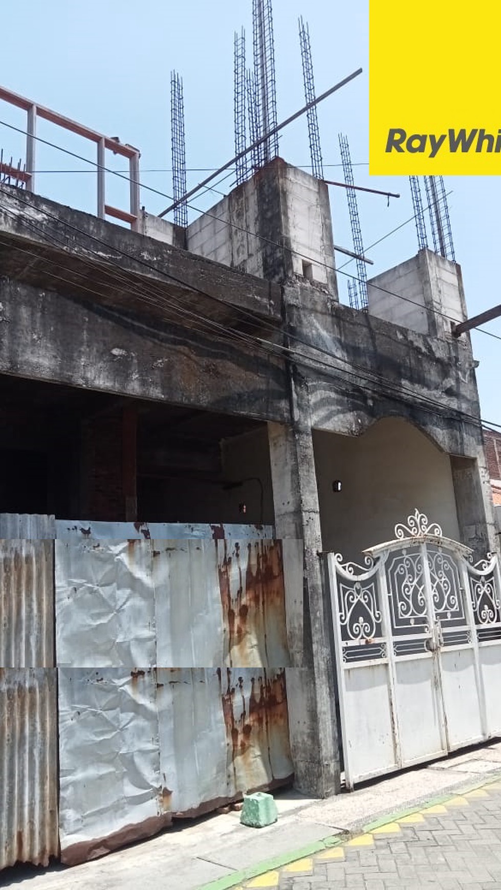 Dijual Rumah 2 lantai di Dupak Bandarejo Surabaya