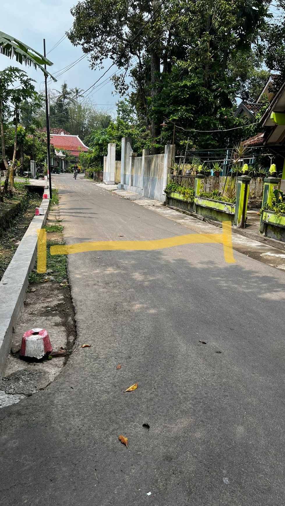 Tanah Luas 255 Meter Persegi Lokasi Dekat Desa Wisata Grogol Seyegan