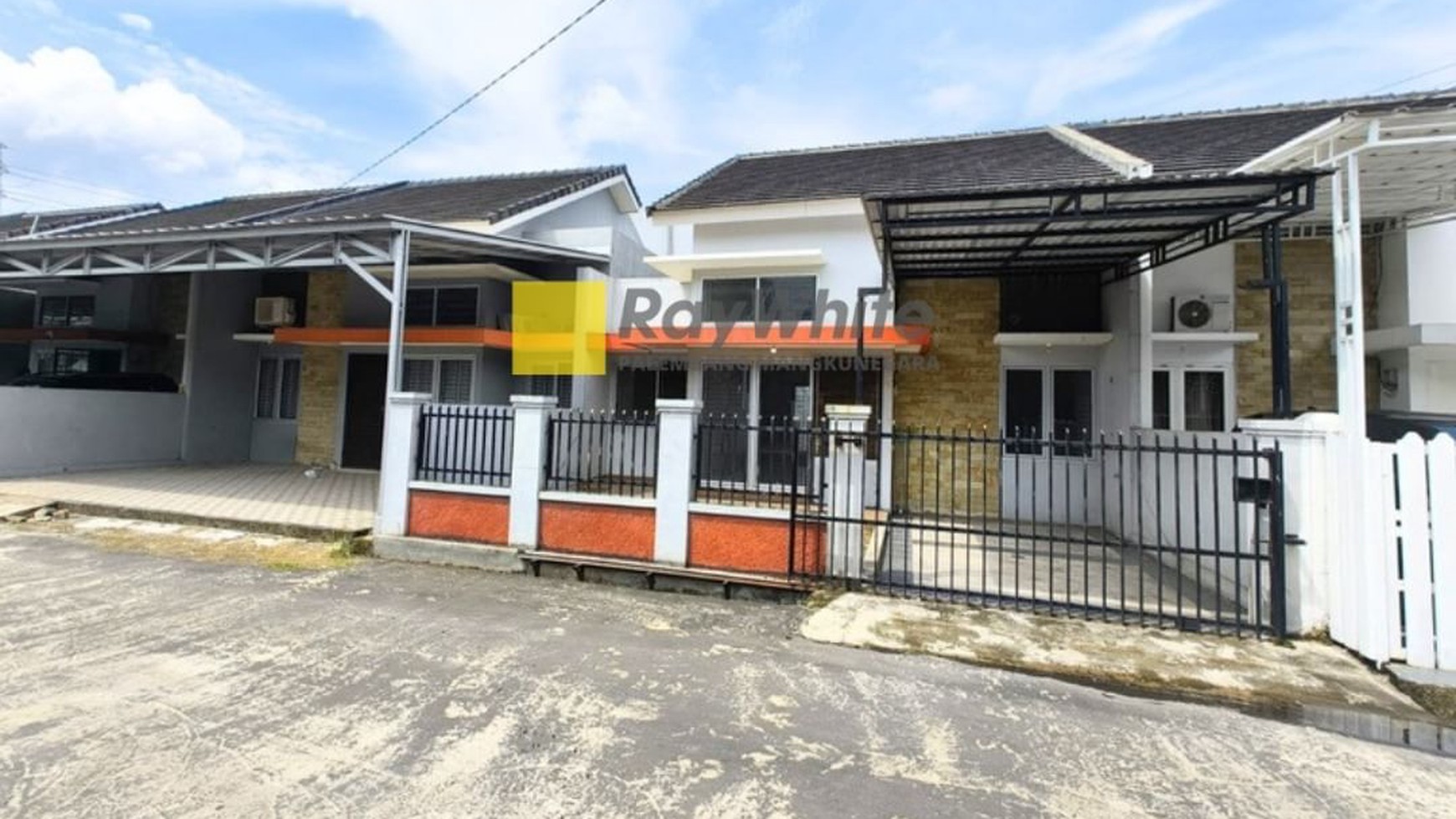 DIJUAL RUMAH