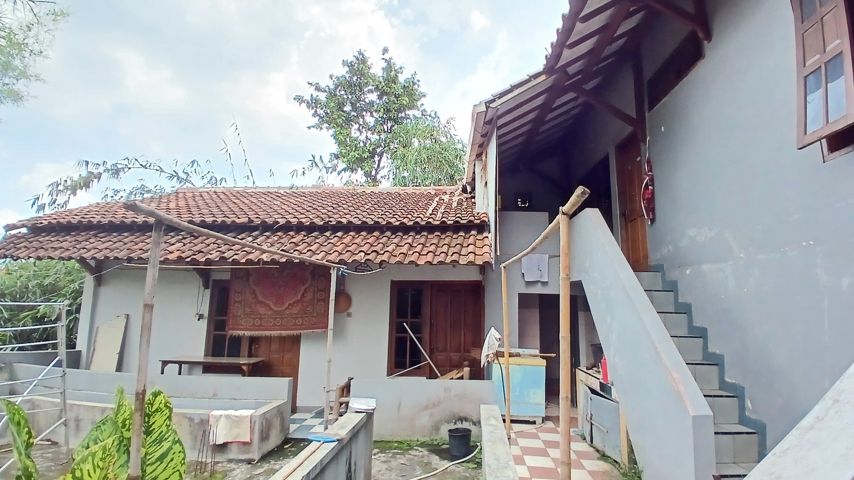 Rumah 2 Lantai Lokasi Strategis Dekat SPBU Kadipiro JL Wates, Kasihan Bantul