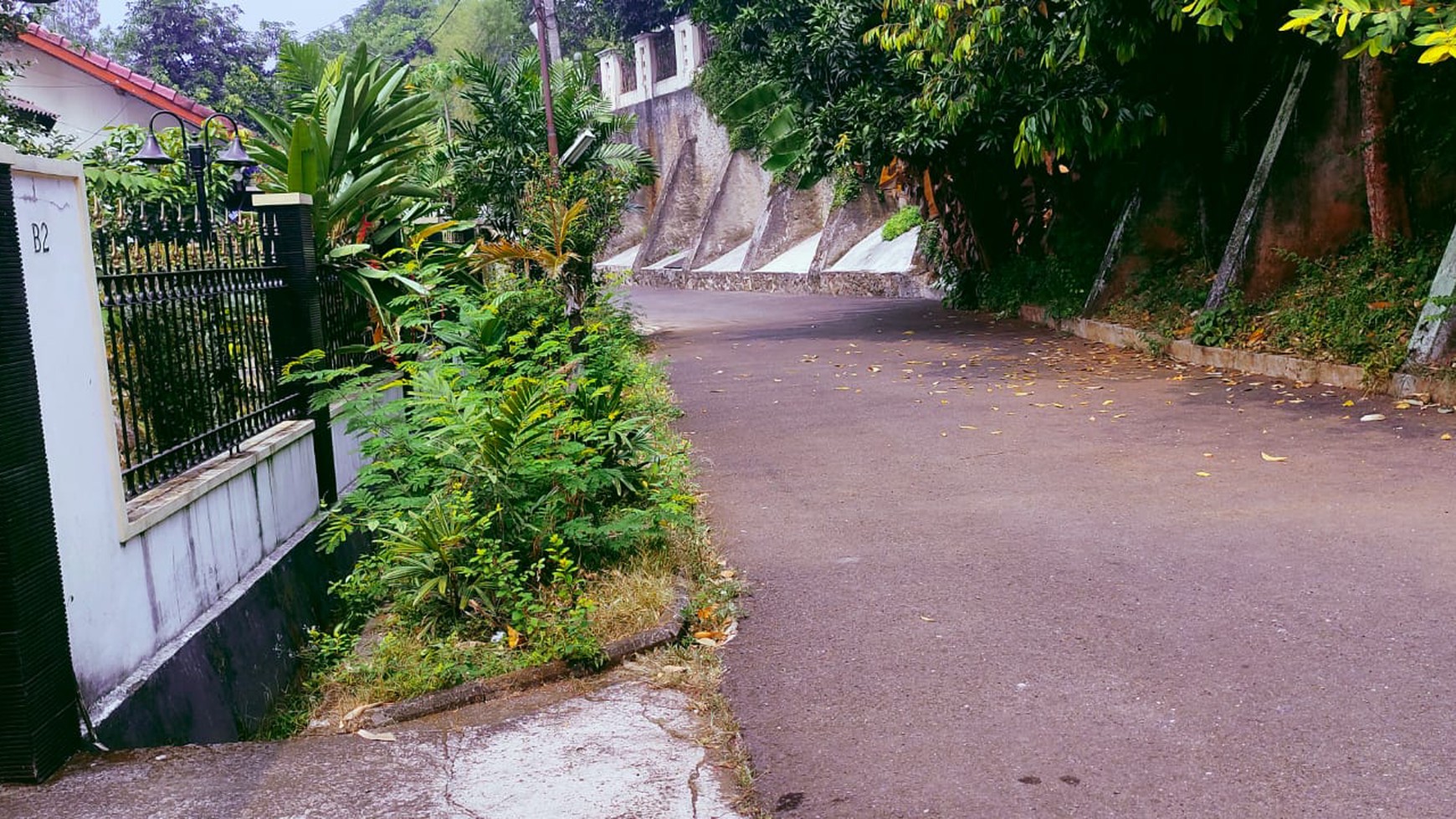 Dijual Cepat Rumah di Lokasi Tenang di Tanah Kusir, Bintaro - Jakarta Selatan