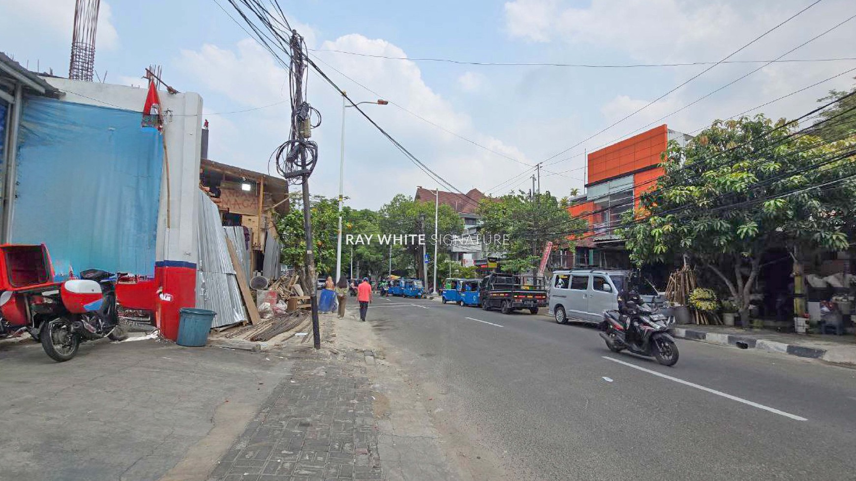 Tempat Usaha di Jl Tebet Barat Dalan Raya