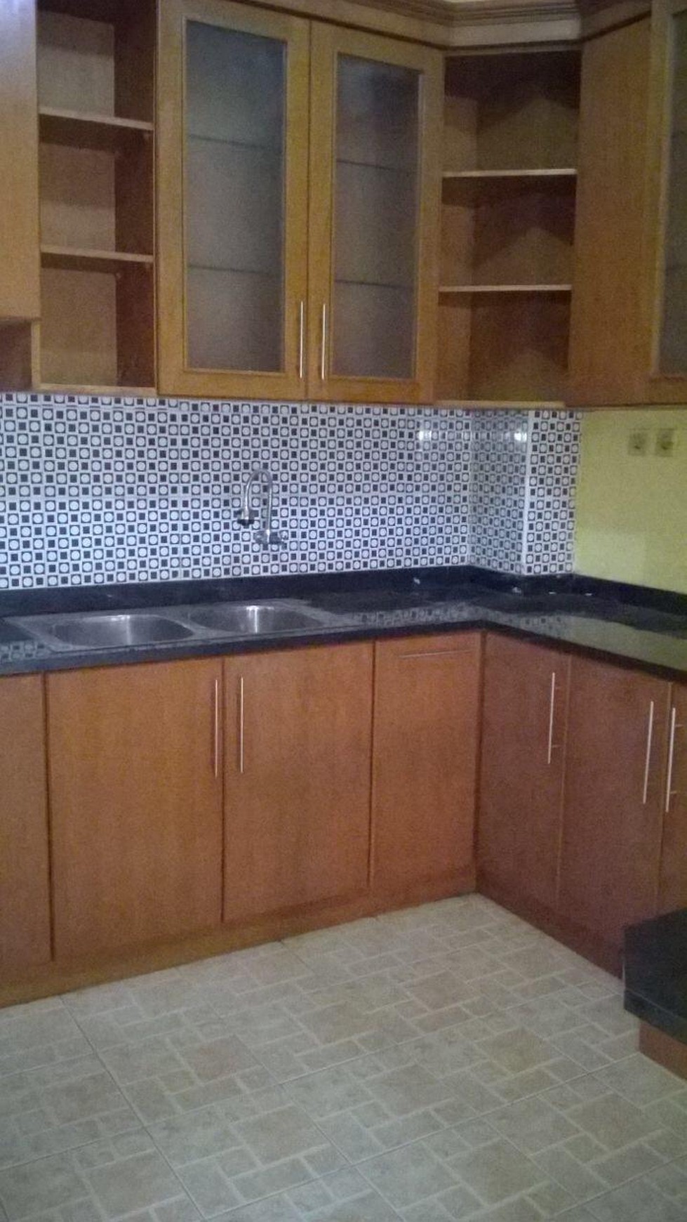 Dijual Rumah di Taman Ubud Indah - Lippo Karawaci