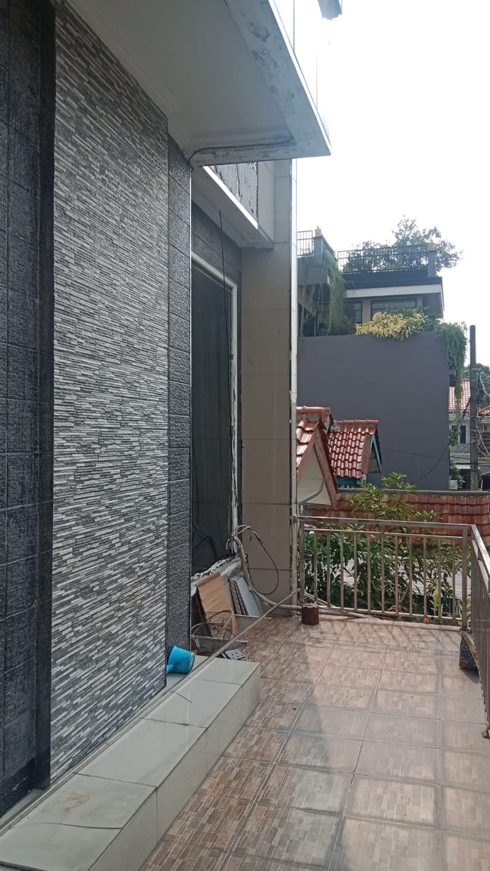 Rumah Cantik Siap Huni dalam Perumahan dan Strategis @Ciputat