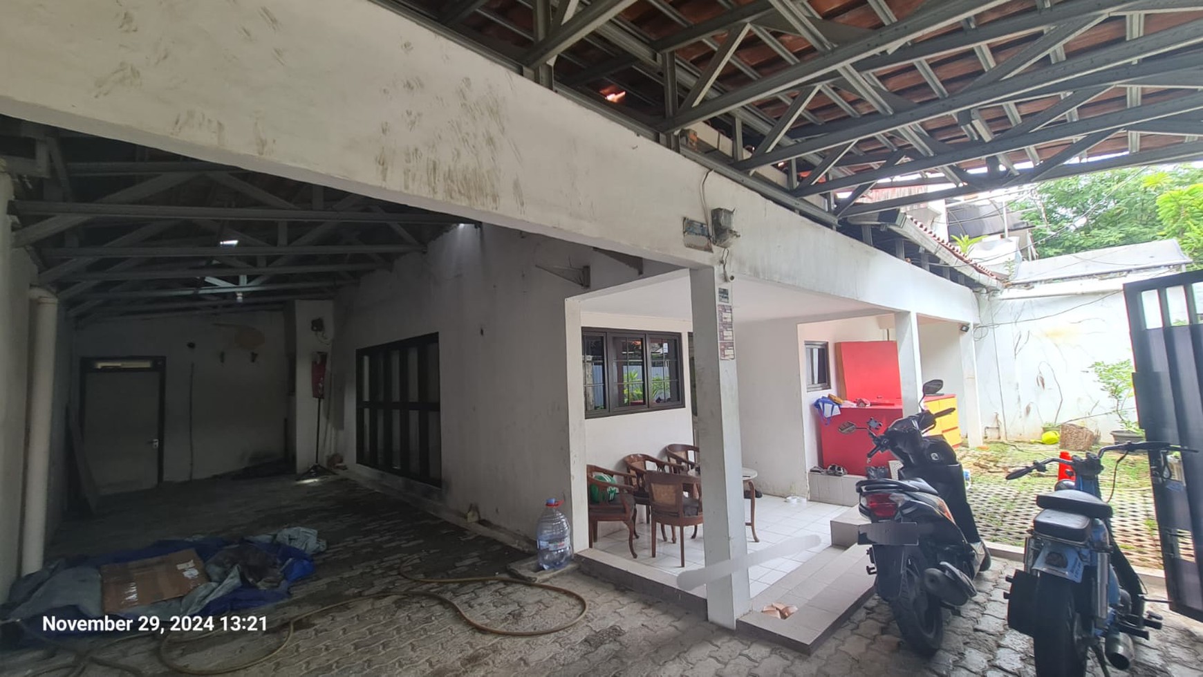 Rumah dengan kosan 13 kamar lokasi Bangka strategis Jakarta Selatan