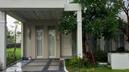 MURAH FURNISHED Dijual Rumah Grand Pakuwon - Brisbane Dekat Sekolah SAMPOERNA Academy , Surabaya Grammar School, Food Junction