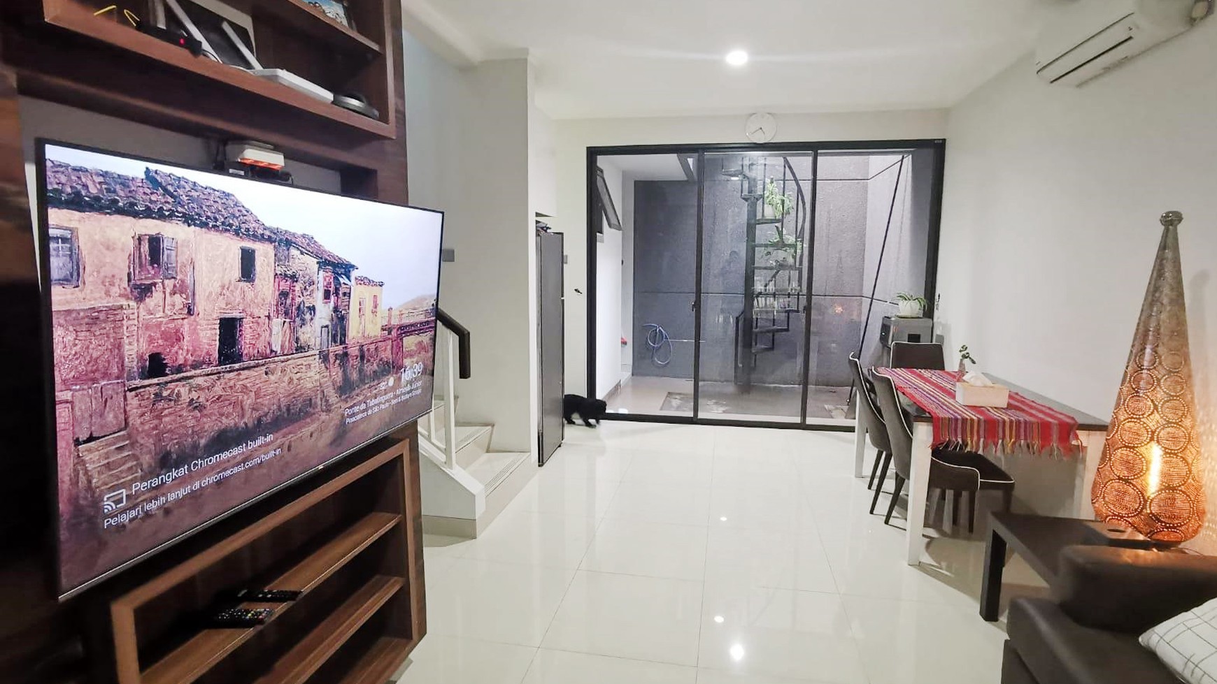 Rumah Hitung Tanah Area Cipete