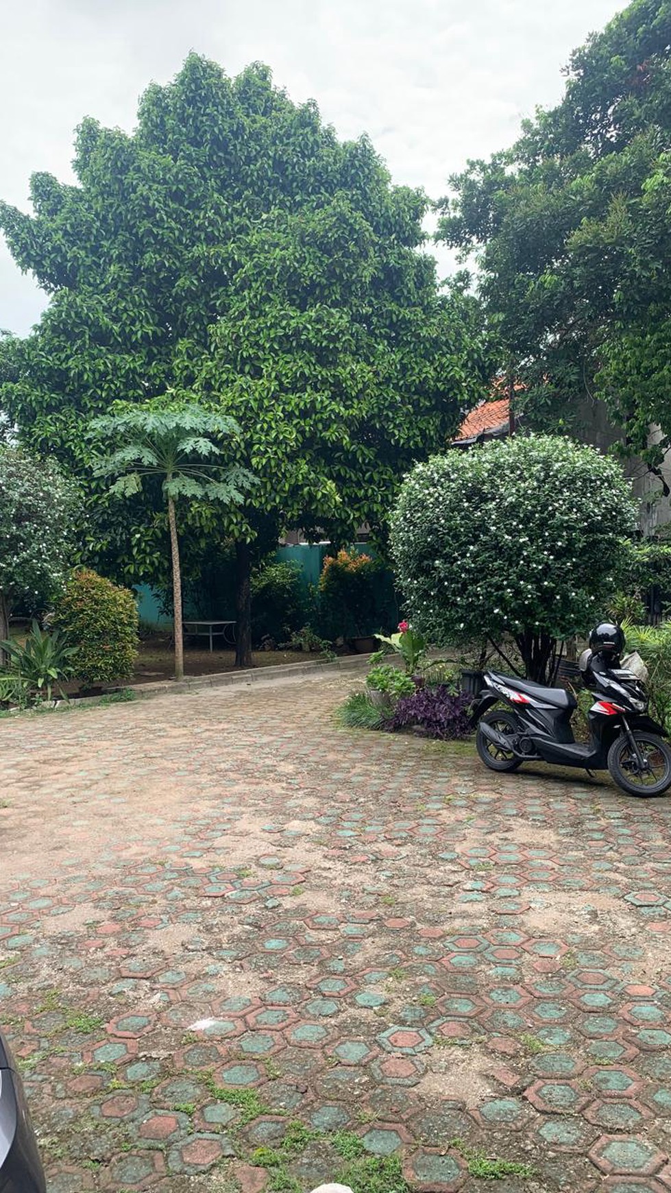 Rumah Hitung Tanah Area Cipete