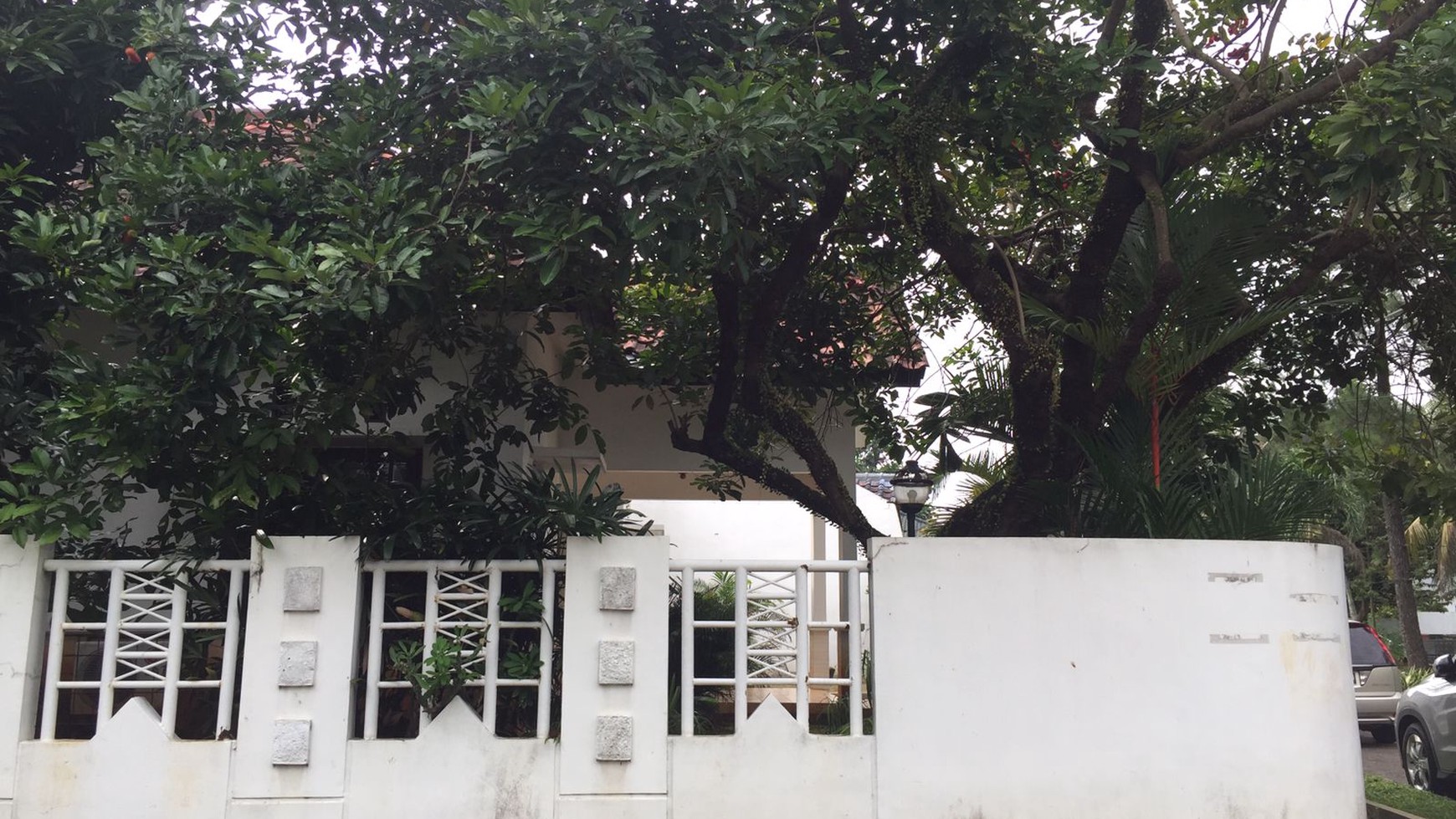 Rumah Posisi Hook di Villa Melati Mas BSD City