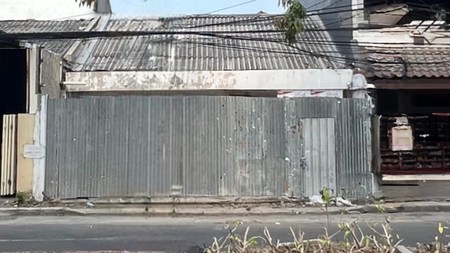 Dijual Rumah Hitung Tanah di Nol Jalan Raya Mulyosari Surabaya