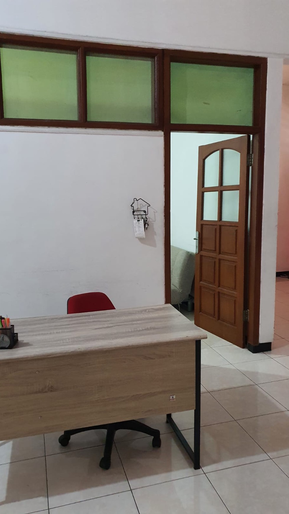 DIJUAL RUMAH UNFURNISHED STRATEGIS DARMO PERMAI UTARA