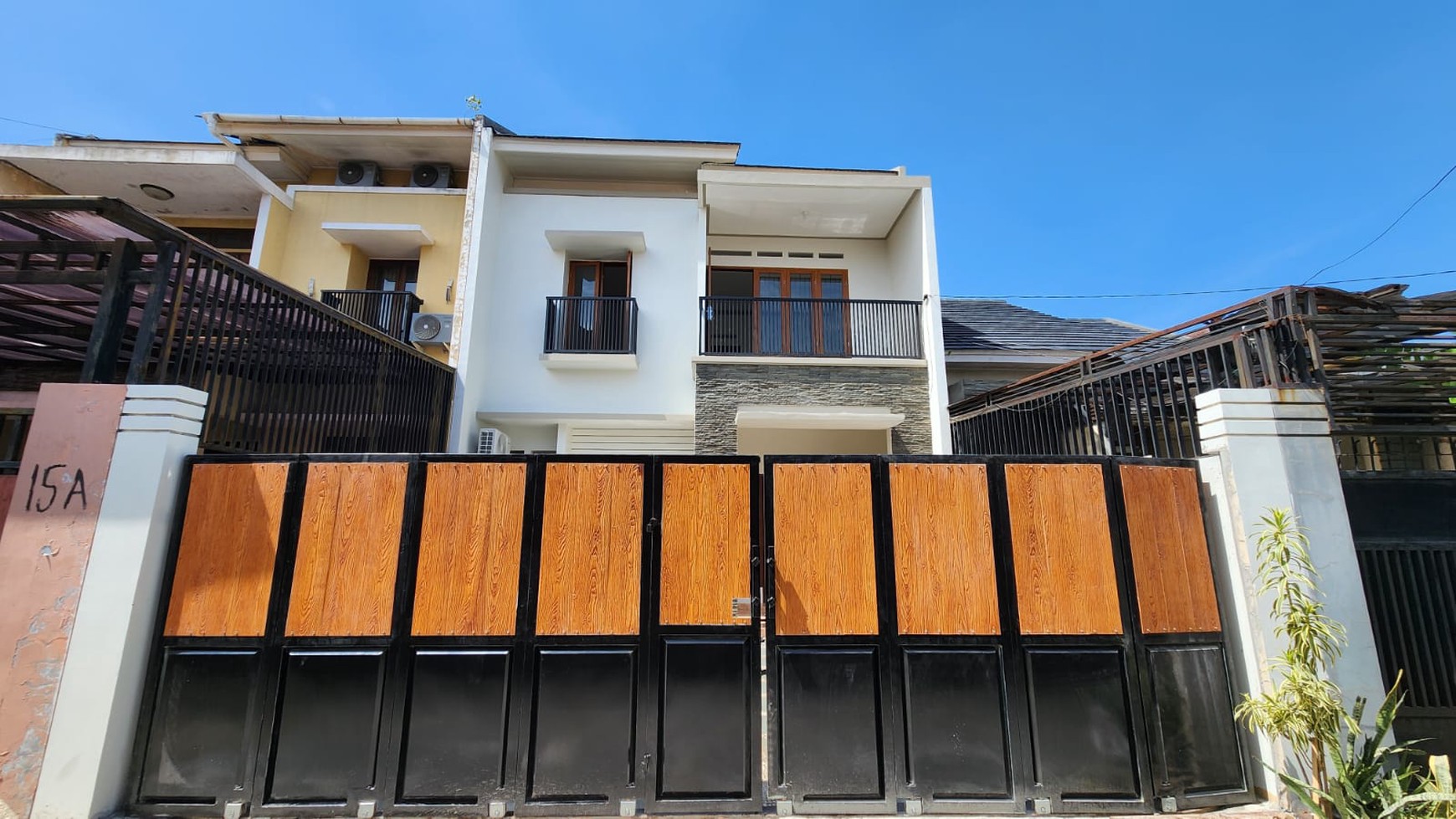 Jagakarsa raya rumah brand new lokasi private halaman luas