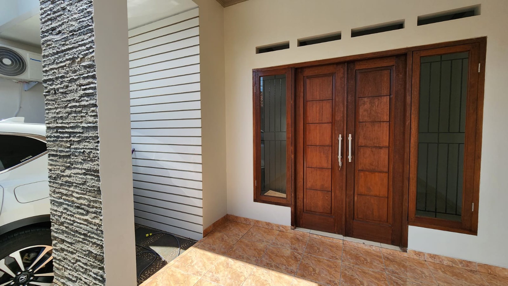 Jagakarsa raya rumah brand new lokasi private halaman luas