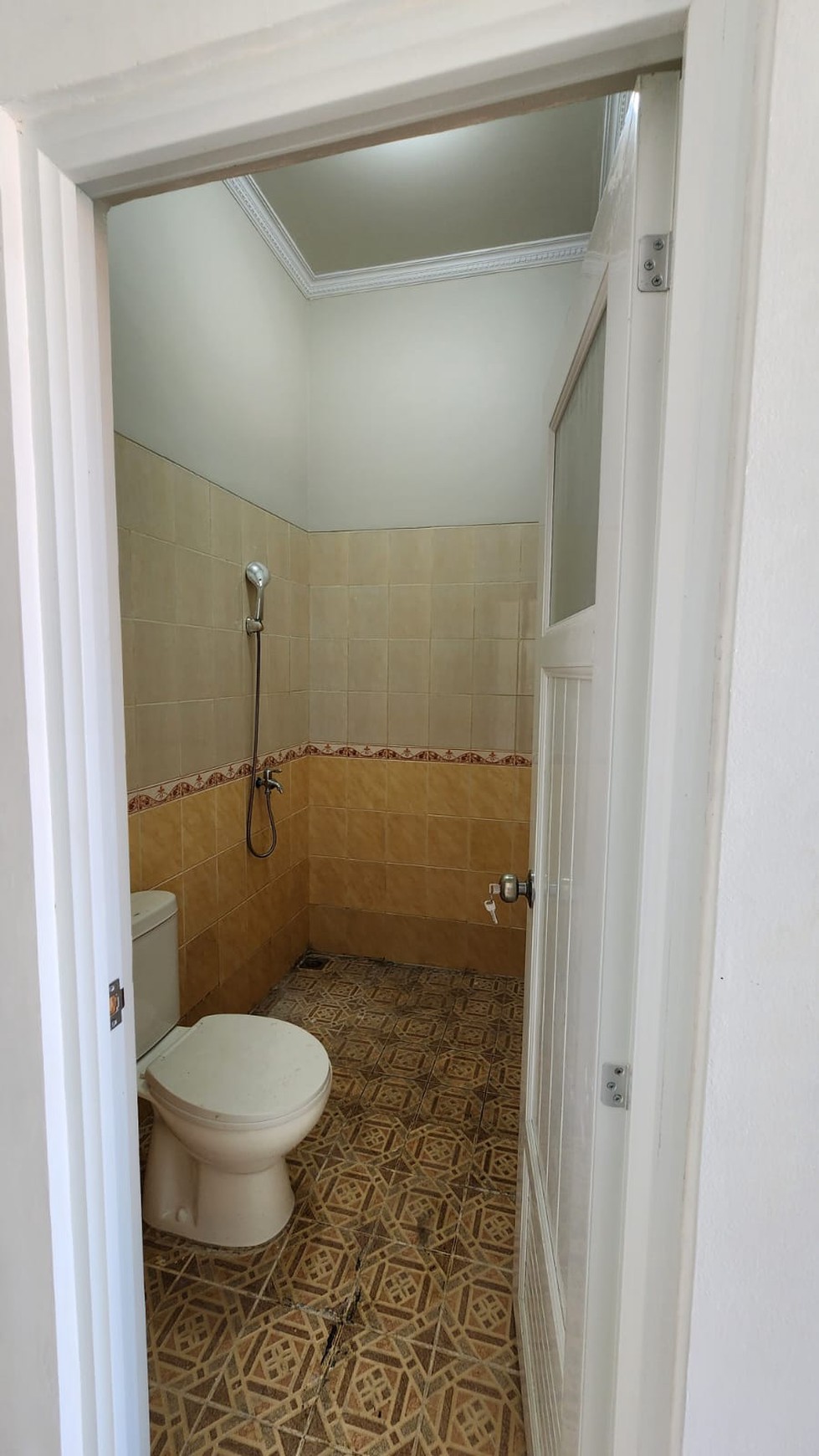 Jagakarsa raya rumah brand new lokasi private halaman luas