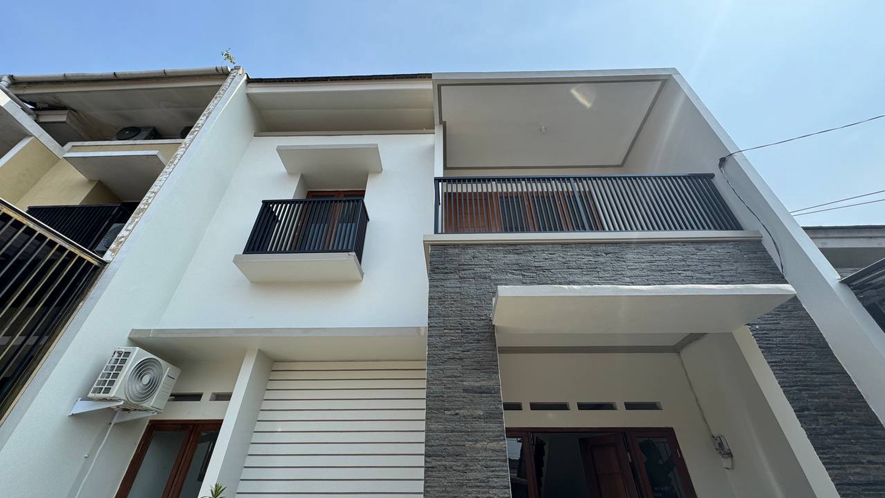 Jagakarsa raya rumah brand new lokasi private halaman luas