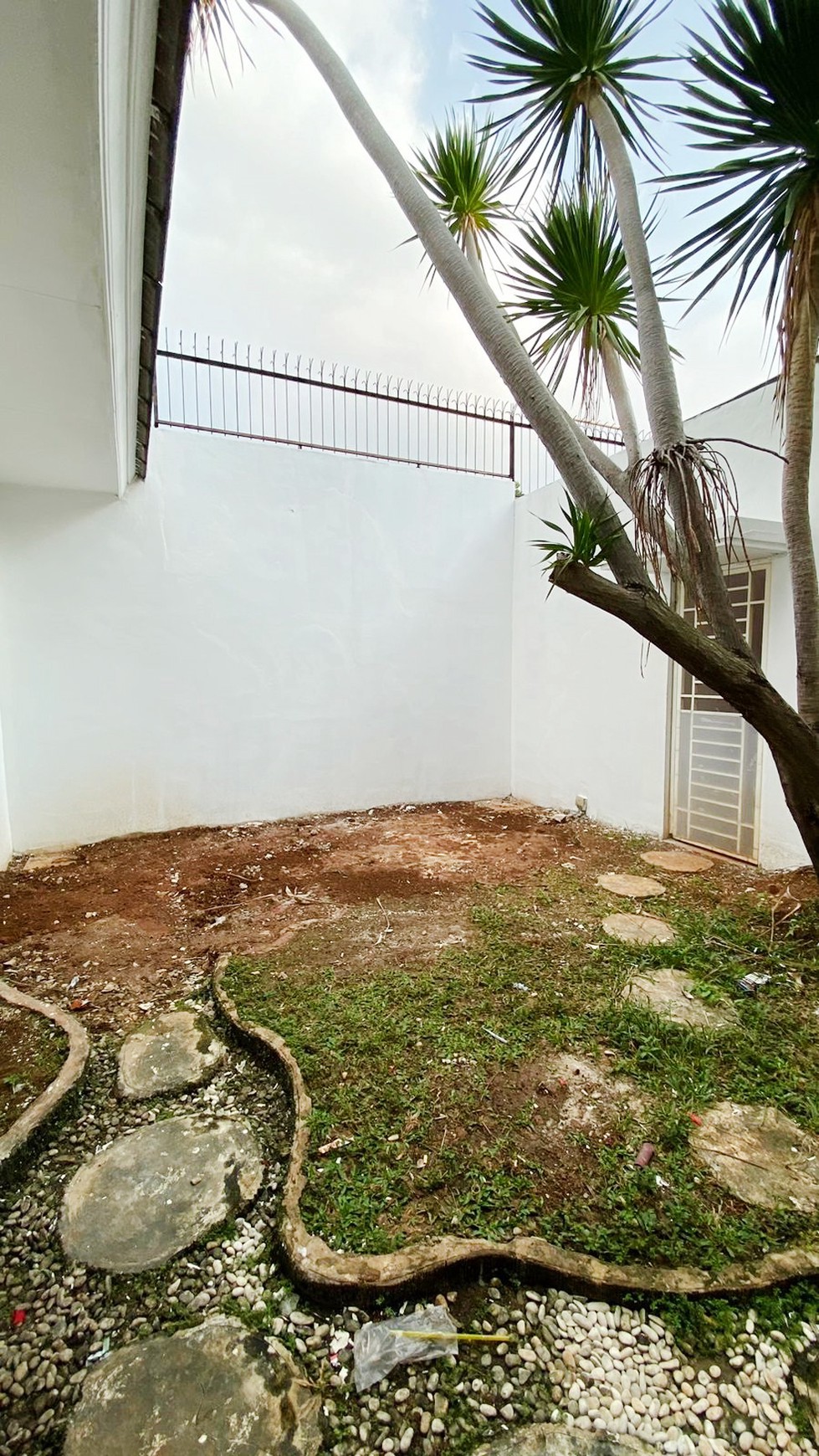 Rumah Bagus Di Jl Sutera Olivia Alam Sutera Tangerang Selatan