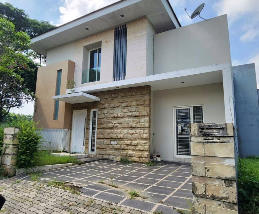 Dijual Rumah Hook Siap Huni di Taman Puspa Raya Citraland